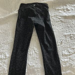 Lululemon wunder train black cheetah. Size 4, only worn a couple times